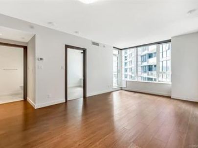 730-68-smithe-street-vancouver-bc-v6b-0p4-2