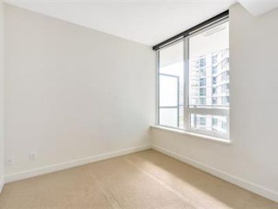 730-68-smithe-street-vancouver-bc-v6b-0p4-2