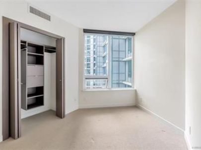 730-68-smithe-street-vancouver-bc-v6b-0p4-2