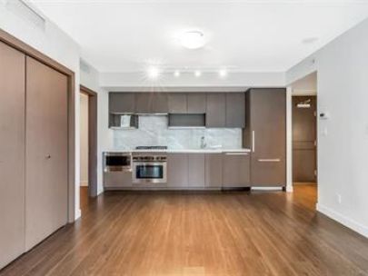 #730 68 Smithe Street, Vancouver, BC V6B 0P4