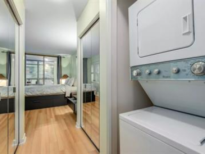 215-eight-one-nine-819-hamilton-st-vancouver-2