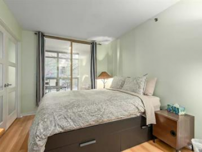 215-eight-one-nine-819-hamilton-st-vancouver-2
