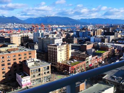 2205-550-taylor-st-vancouver-bc-v6b-1r1-canada