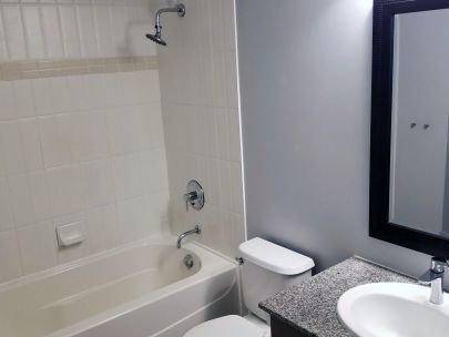 2205-550-taylor-st-vancouver-bc-v6b-1r1-canada