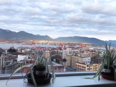 2205-550-taylor-st-vancouver-bc-v6b-1r1-canada