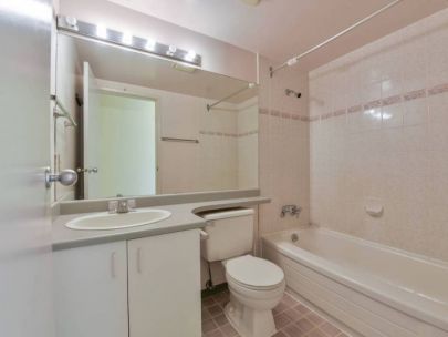 663-w-13th-ave-vancouver-bc-v5z-1n9-canada-2