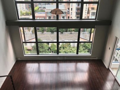 stunning-1-bedroom-loft-at-the-space-in-yaletown-2150