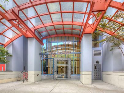 stunning-1-bedroom-loft-at-the-space-in-yaletown-2150