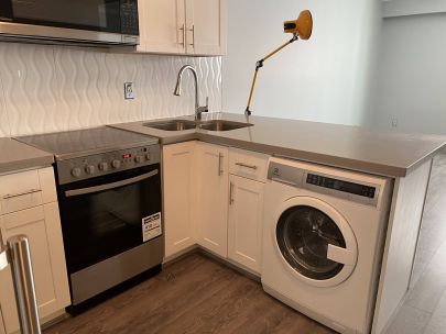 1940-barclay-st-vancouver-bc-v6g-1l3-canada-2