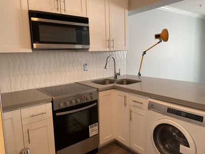 1940-barclay-st-vancouver-bc-v6g-1l3-canada-2