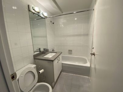 1940-barclay-st-vancouver-bc-v6g-1l3-canada-2