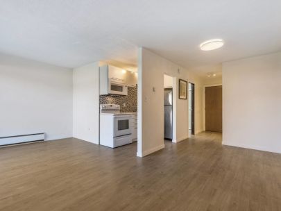 2255-w-5th-ave-vancouver-bc-v6k-4k1-canada-2