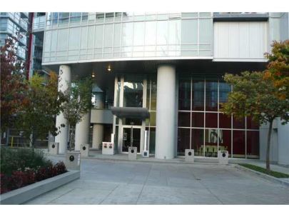 1903-131-regiment-square-vancouver-bc-canada-v6b-1x6