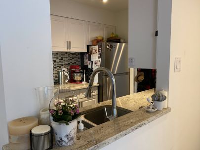 305-2004-fullerton-ave-north-vancouver