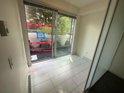 215-3333-main-street-vancouver-bc-v5v3m8-2