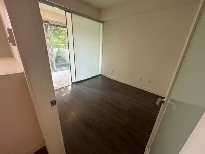 215-3333-main-street-vancouver-bc-v5v3m8-2