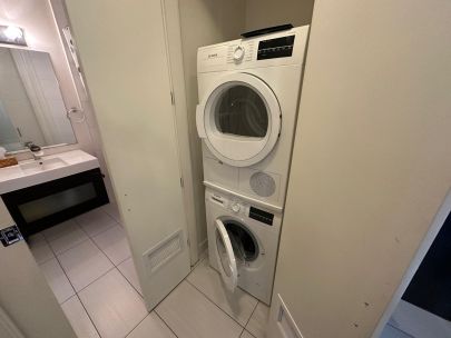 215-3333-main-street-vancouver-bc-v5v3m8-2