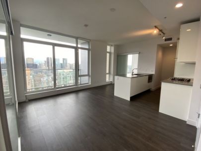 1283-howe-st-vancouver-bc-v6z-1c1-canada-2