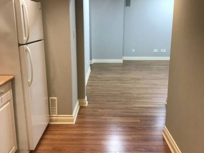 spacious-one-bedroom-suite-in-upper-lonsdale-4149-coventry-way-n-vancouver-bolld-2