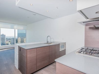 station-square-2711-6098-station-st-burnaby-bc-canada-v5h-0h4