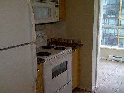 the-george-1420-w-georgia-st-vancouver-bc-v6g-3k4-canada-2