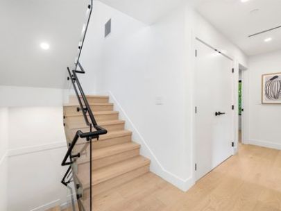 567-w-17th-ave-vancouver-bc-v5z-1t6-canada-2