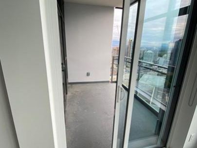 station-square-2711-6098-station-st-burnaby-bc-canada-v5h-0h4