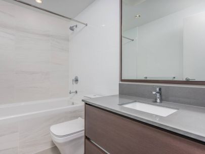 station-square-2711-6098-station-st-burnaby-bc-canada-v5h-0h4