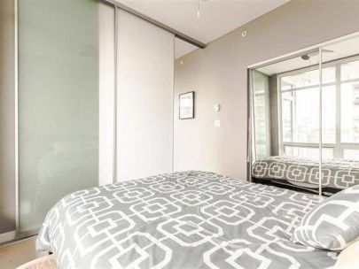 2550-spruce-st-vancouver-bc-v6h-1e6-canada-2