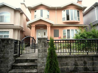 pet-friendly-furnished-2-bedroom-by-king-edward-inverness