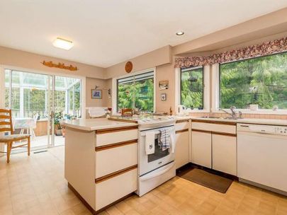 5686-keith-rd-west-vancouver-bc-2