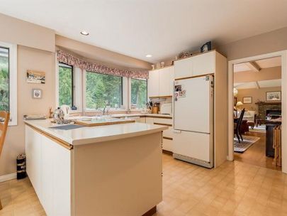 5686-keith-rd-west-vancouver-bc-2