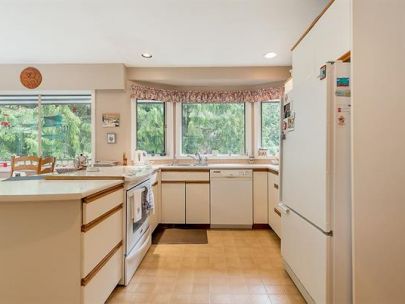 5686-keith-rd-west-vancouver-bc-2