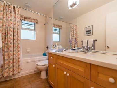 5686-keith-rd-west-vancouver-bc-2