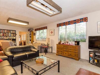 5686-keith-rd-west-vancouver-bc-2