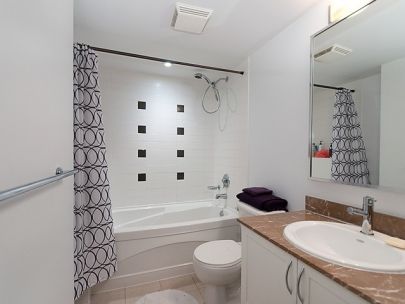 933-hornby-street-vancouver-bc-canada-v6z-3g5