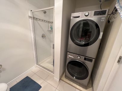 909-1239-w-georgia-st-vancouver-bc-v6e-4r8-canada-2