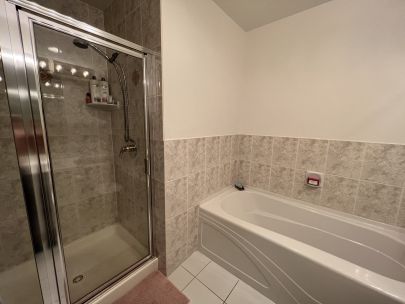 909-1239-w-georgia-st-vancouver-bc-v6e-4r8-canada-2