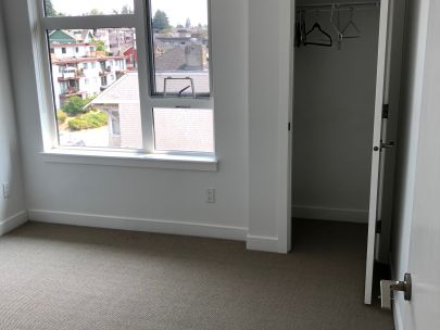 502-111-e-3rd-street-north-vancouver-bc-v7l-0c6-2