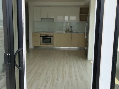 502-111-e-3rd-street-north-vancouver-bc-v7l-0c6-2