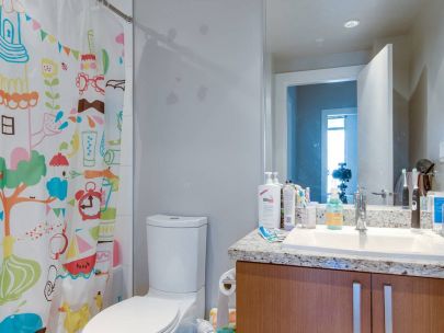 2-bedroom2-bathroom-with-breathtaking-view-in-coquitlam-2