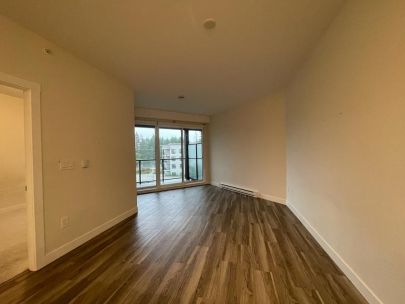 402-20356-72b-ave-langley-twp-bc-v2y-4j9-canada-2