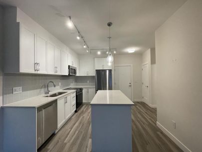 402-20356-72b-ave-langley-twp-bc-v2y-4j9-canada-2