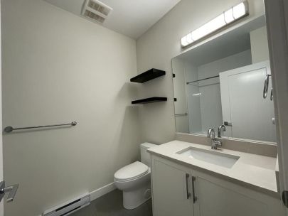 402-20356-72b-ave-langley-twp-bc-v2y-4j9-canada-2