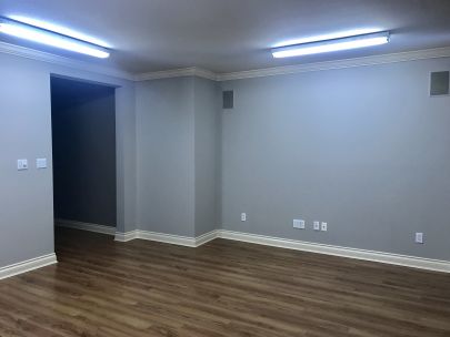 spacious-one-bedroom-suite-in-upper-lonsdale-4149-coventry-way-n-vancouver-bolld-2