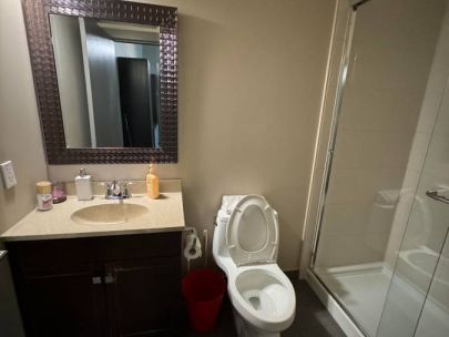 2127-granville-st-a-vancouver-bc-v6h-3e9-canada-2