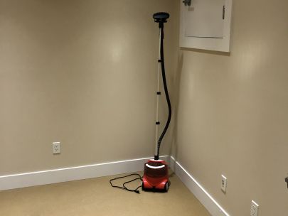 1br1bath-ground-lvl-suite-wocean-views-at-point-grey