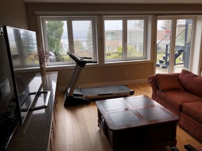 1br1bath-ground-lvl-suite-wocean-views-at-point-grey