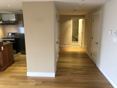 1br1bath-ground-lvl-suite-wocean-views-at-point-grey