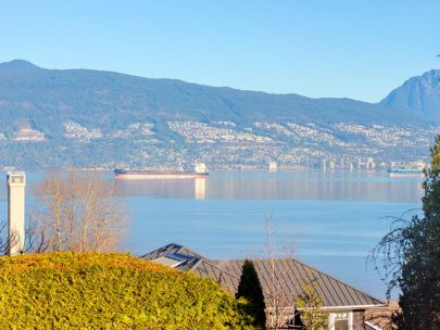 simpson-avenue-and-blanca-vancouver-2